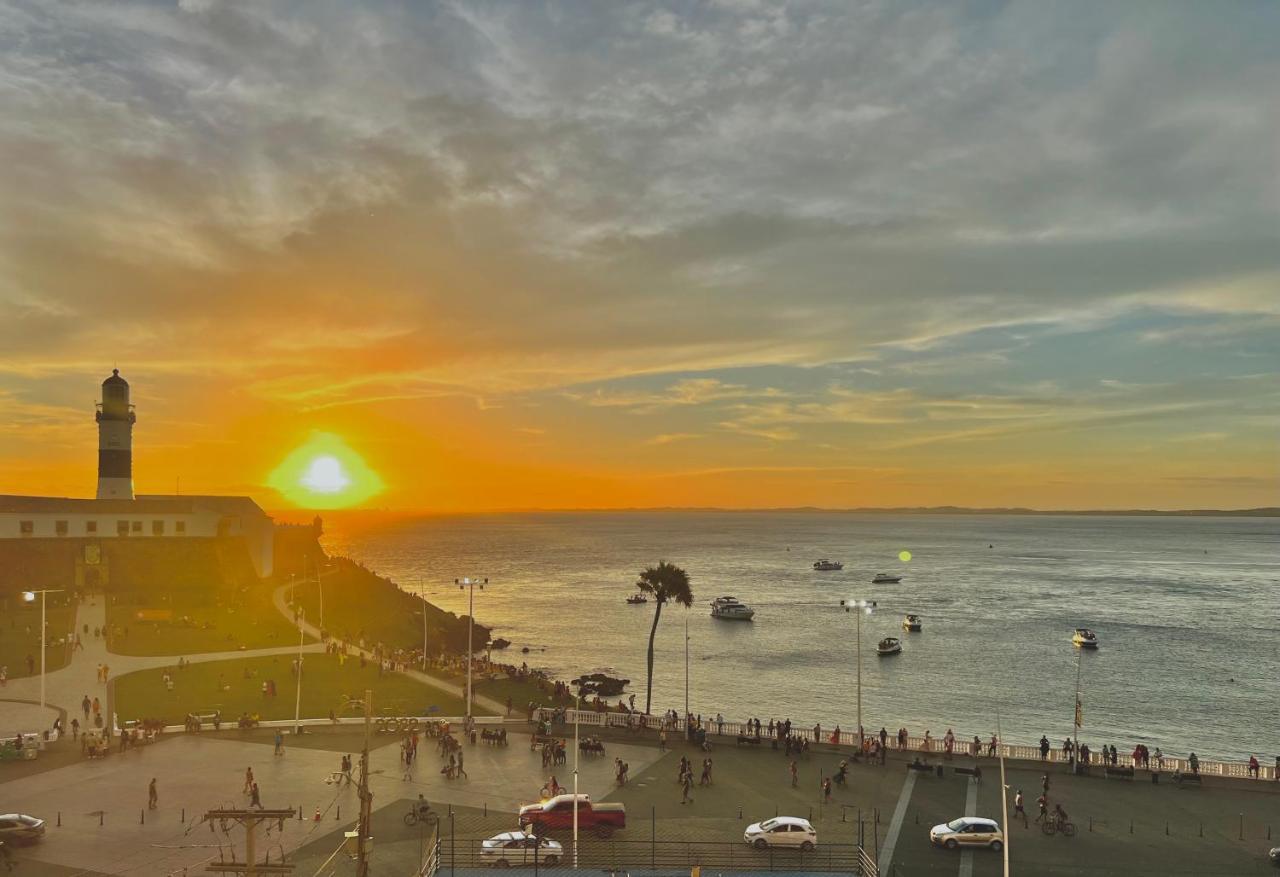 Apartamento No Farol Da Barra. Vista Deslumbrante Para O Mar! No Circuito Do Carnaval. Ao Lado Do Porto Da Barra ! 살바도르 외부 사진